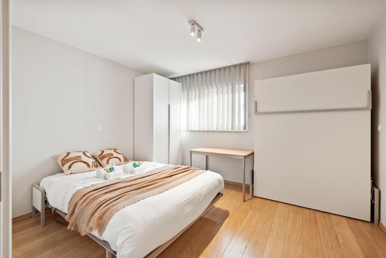 Modern Located At The Center Of Appartement